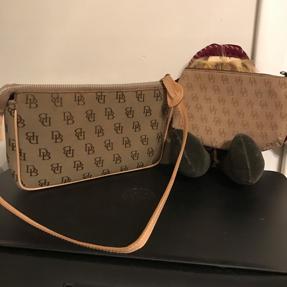 Dooney & Burke vintage signature